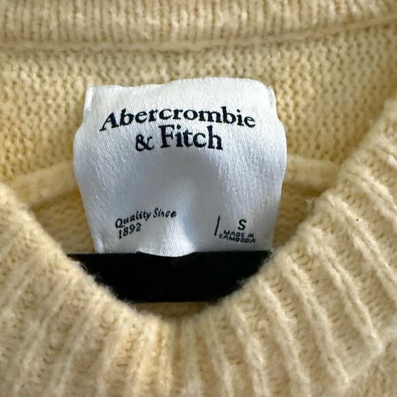 The A&F Madeline Crew Sweater - Light Yellow - Picture 2 of 7